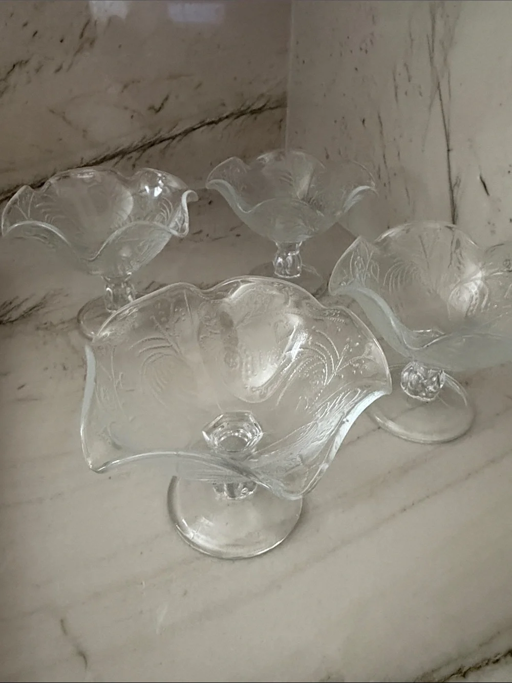 Set of 4 Clear Glass Pedestal Dessert Cups